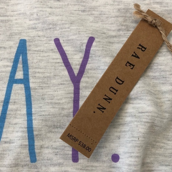 Rae Dunn VACAY Tee Small - Picture 4 of 5